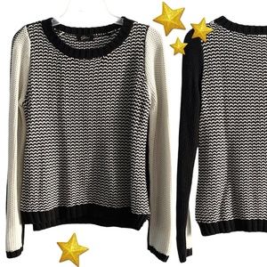 Open knit two toned scoop neck sweater, black cream